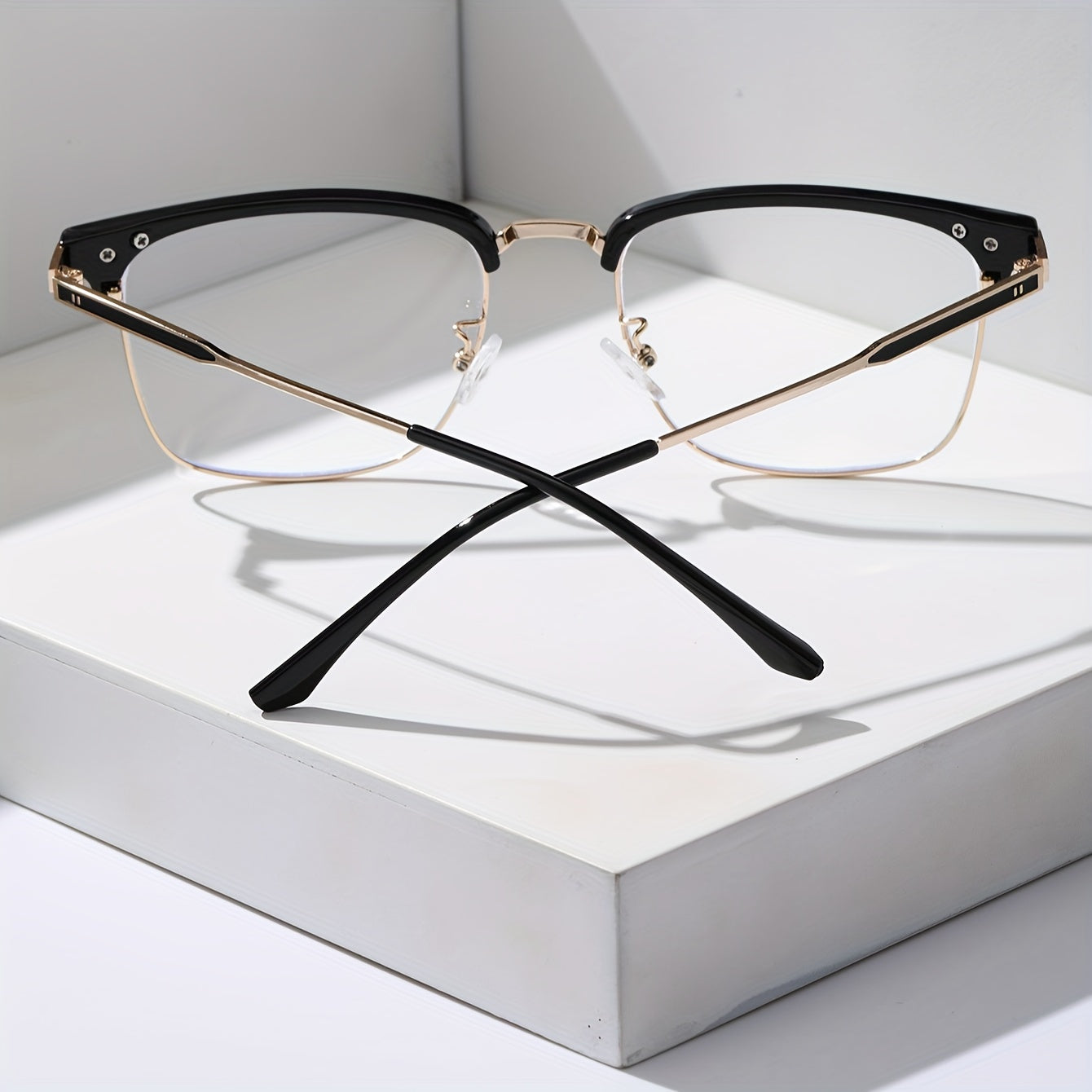 Gafas Doradas Clásicas Y Elegantes Con Montura Cuadrada, Gafas Con Montura Metálica, Para Hombres Y Mujeres, Decoraciones Escolares Diarias